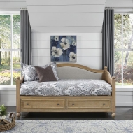 Picture of Claire Daybed by homestyles