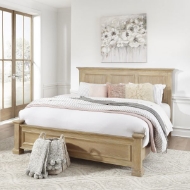 Picture of Manor House King Bed by homestyles
