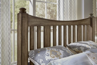 Picture of MAPLE SYRUP KING SLAT POSTER BED WITH SLAT POSTER FOOTBOARD